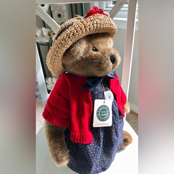 Gen-yoo-wine BOYDS Bears “Eleanore Bearsevelt” - Picture 6 of 11